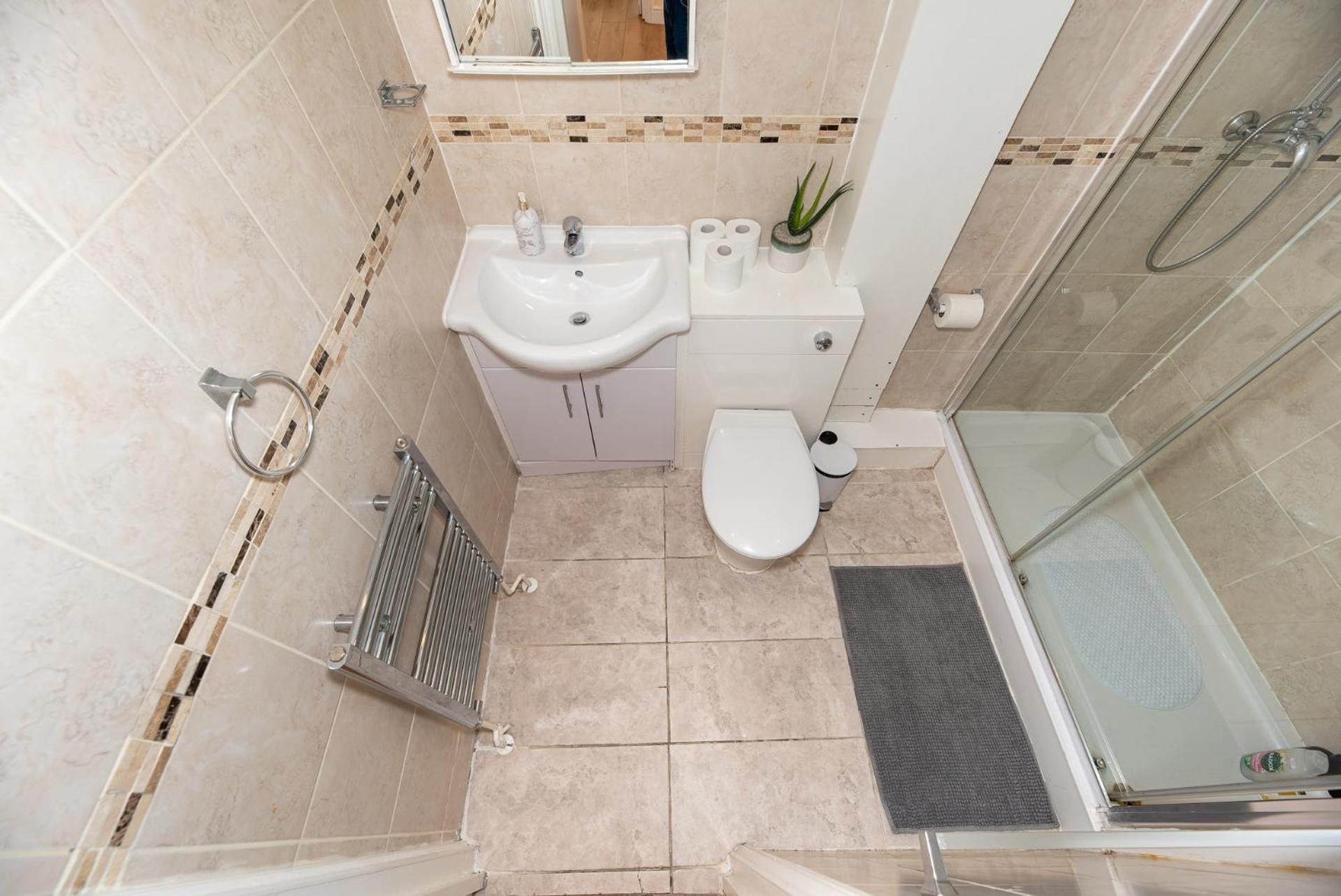Lovely 3 Bed Apartment In The City Of Londra Exterior foto