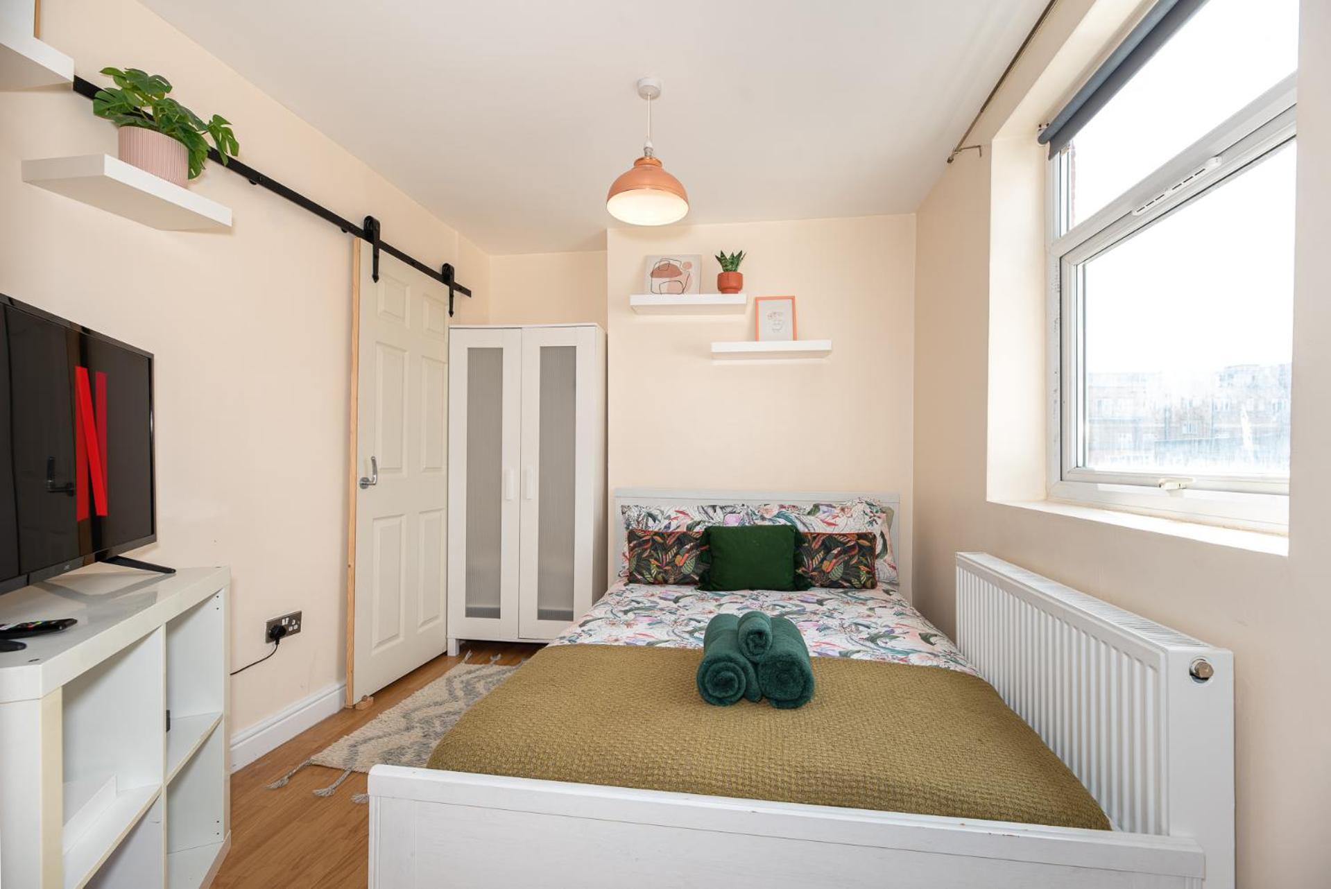 Lovely 3 Bed Apartment In The City Of Londra Exterior foto