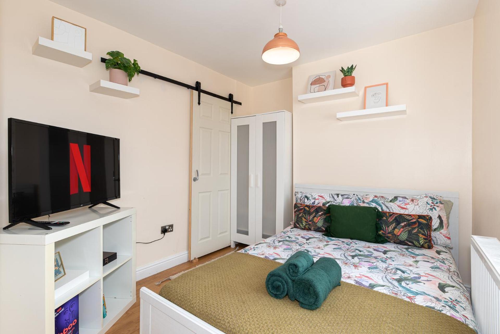 Lovely 3 Bed Apartment In The City Of Londra Exterior foto